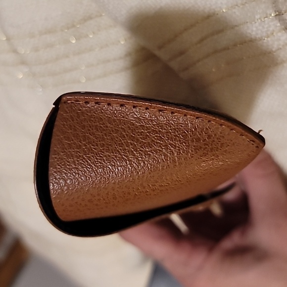 Ray-Ban Brown Leather Glasses Case - Picture 3 of 5